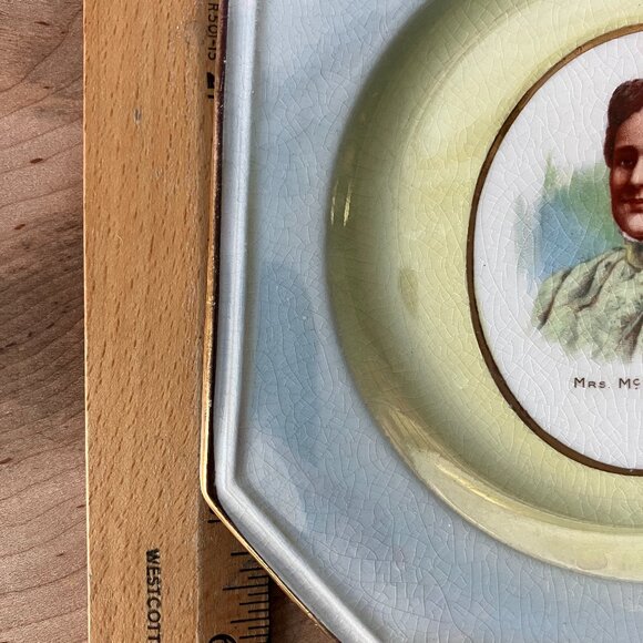 Mrs. McKinley Portrait Plate • Imperial China • Ida Saxton McKinley • Early 1900 - Picture 5 of 6